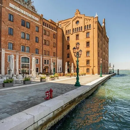 Apartment Guesthost - Molino Stucky *