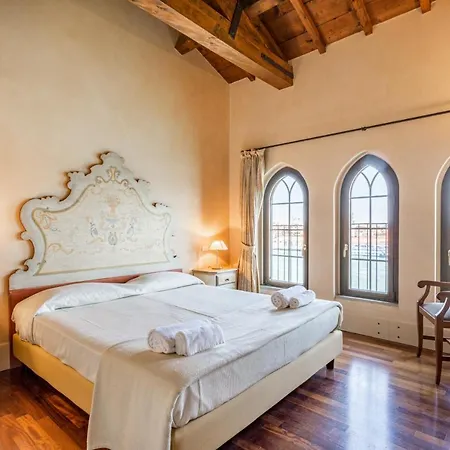 Guesthost - Molino Stucky Apartmán *